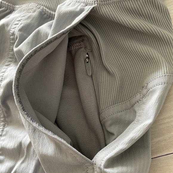 Lululemon Athletica Light Grey Dance Studio Pant - Picture 6 of 9